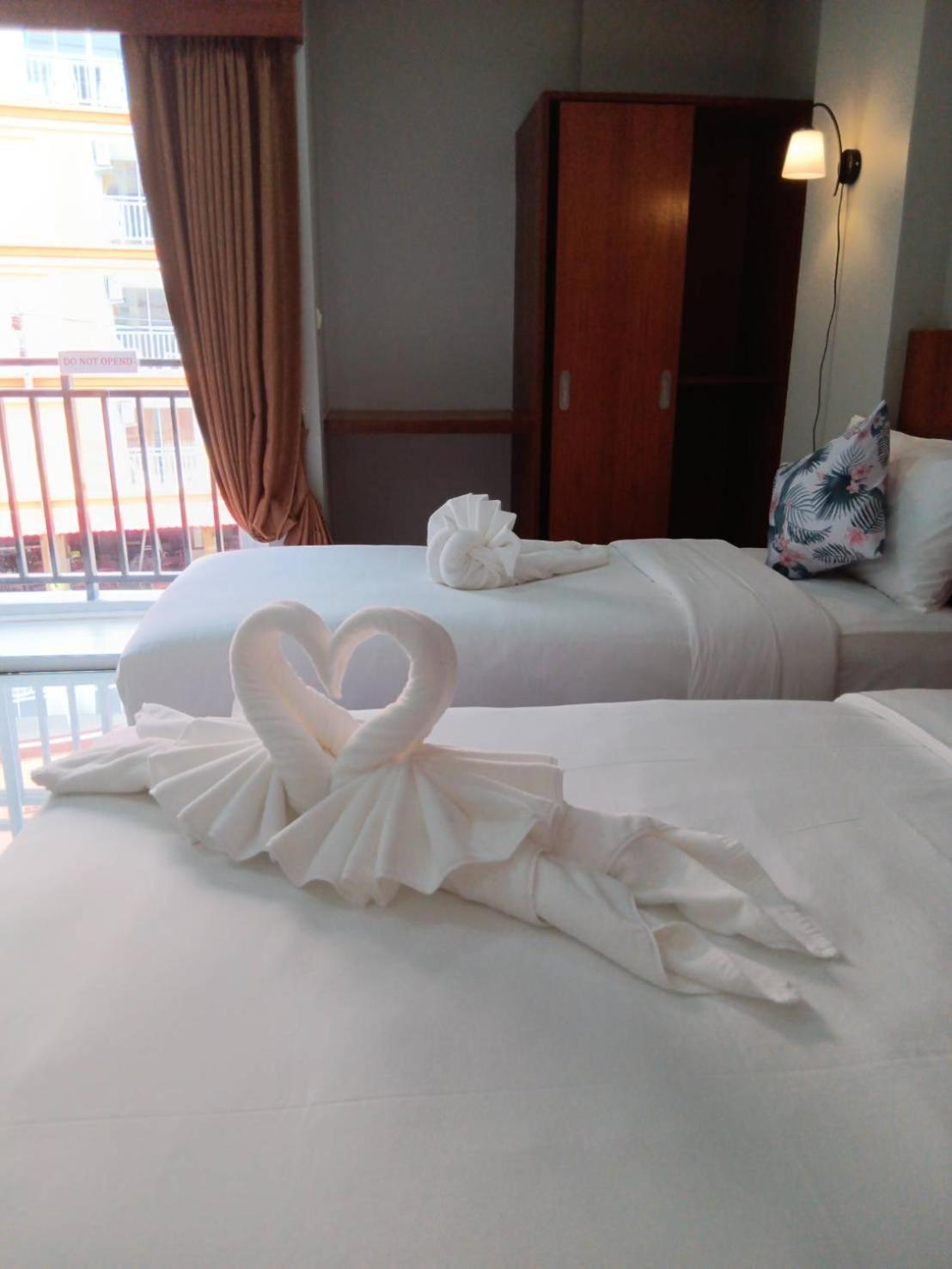 The Brown Boutique Patong Hotel Szoba fotó